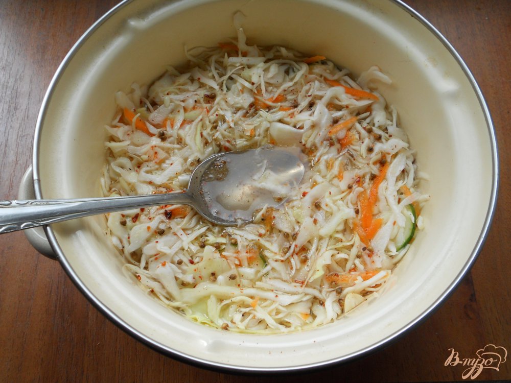 Капуста маринованная с огурцами Капуста маринованная с огурцами