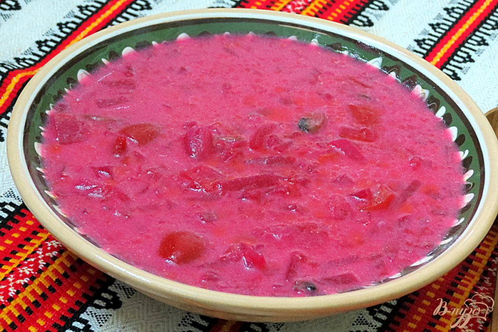 Фото приготовление рецепта: Красный борщ с помидорами и шампиньонами шаг №11