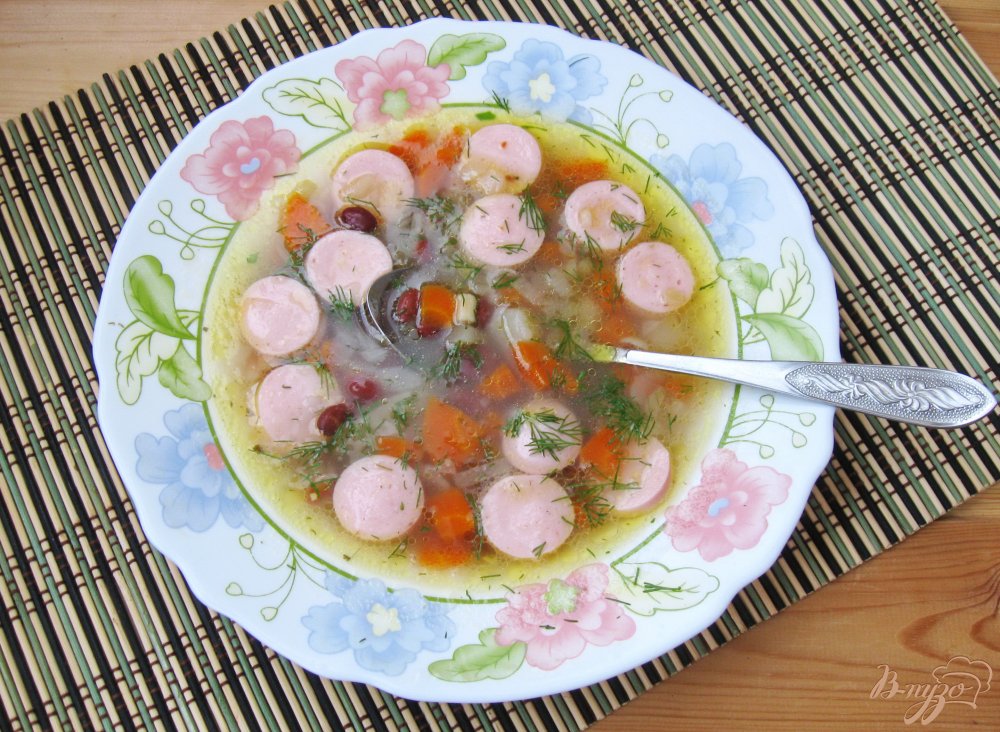 Суп с красной фасолью и сосисками Суп с красной фасолью и сосисками