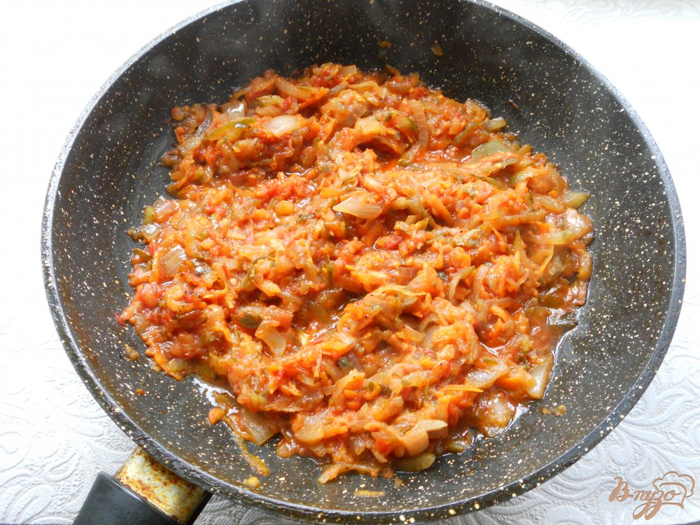 Фото приготовление рецепта: Суп с перловкой и мясом шаг №7