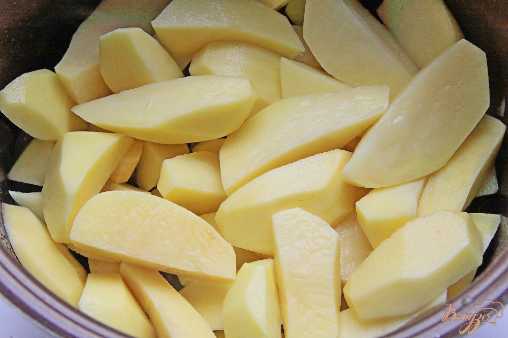 Картофель с маринованными грибами в мультиварке Картофель с маринованными грибами в мультиварке