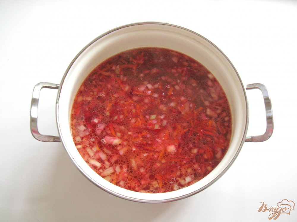 Борщ без картофеля с пельменями Борщ без картофеля с пельменями