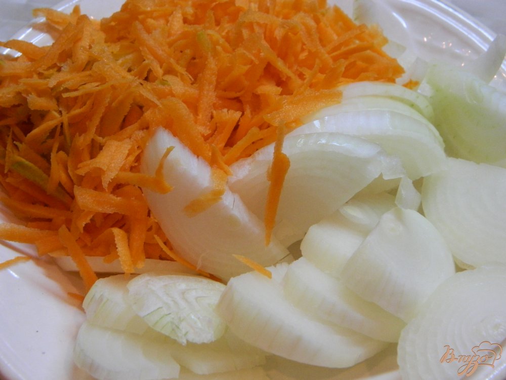 Фото приготовление рецепта: Мясо с фасолью и зеленью шаг №3