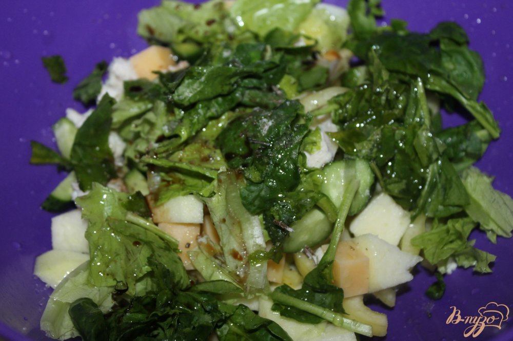 Салат из отварной курицы, яблок и шпината Салат из отварной курицы, яблок и шпината