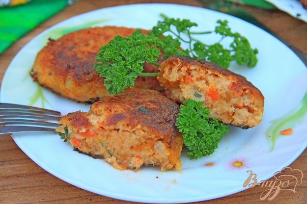фото рецепта: Котлеты из семги с сыром и зеленью