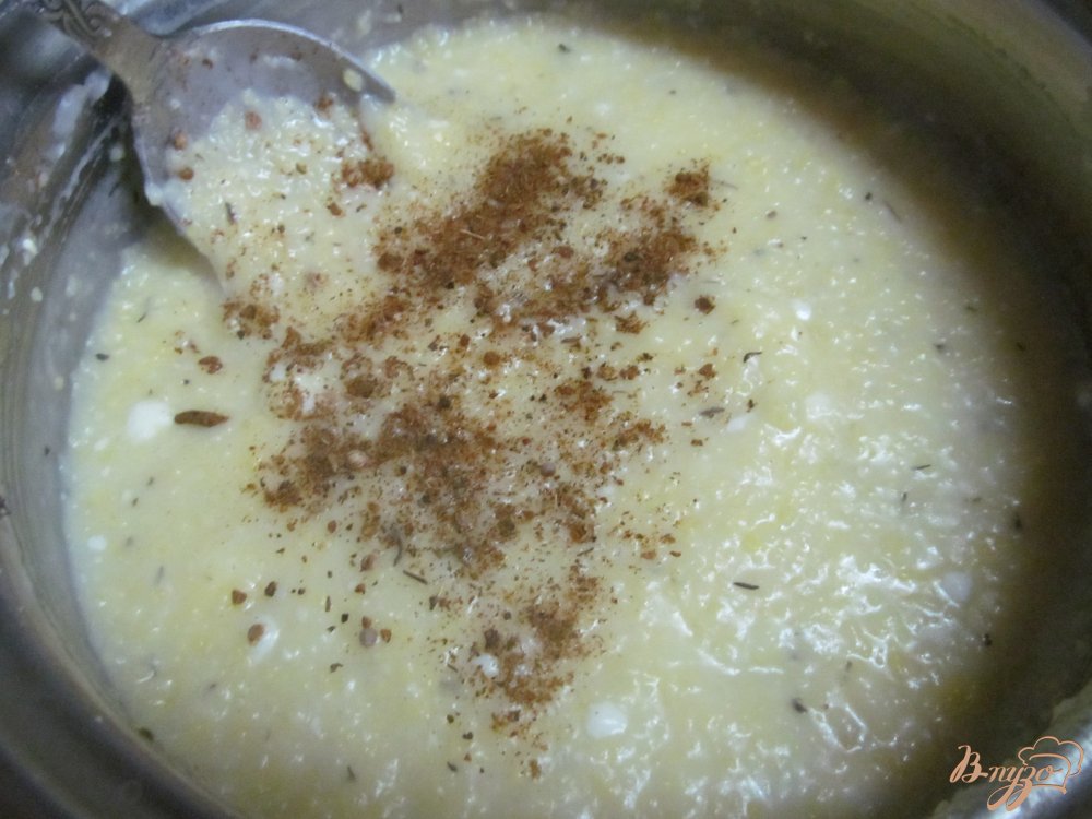 Фото приготовление рецепта: Полента с жареными овощами и куриной печенью шаг №3