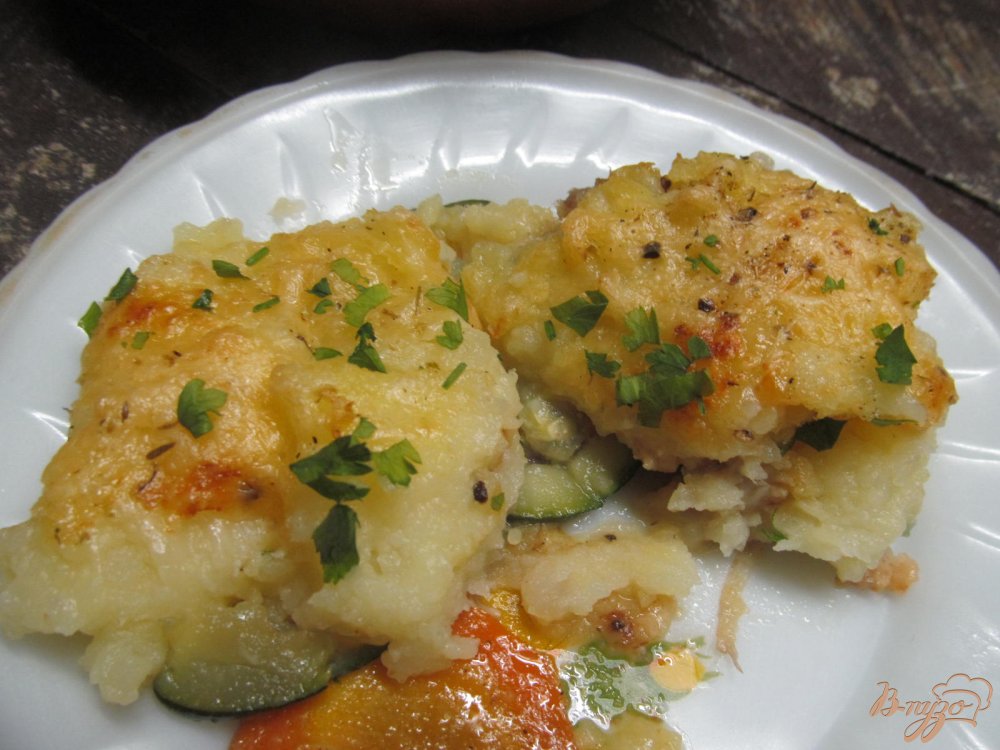 Слоеная запеканка с хеком и овощами Слоеная запеканка с хеком и овощами