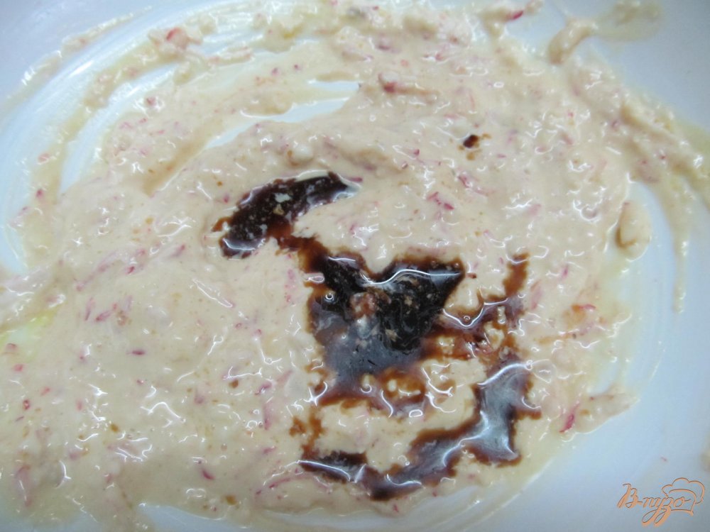 Фото приготовление рецепта: Салат с жареным картофелем и утиным мясом шаг №2