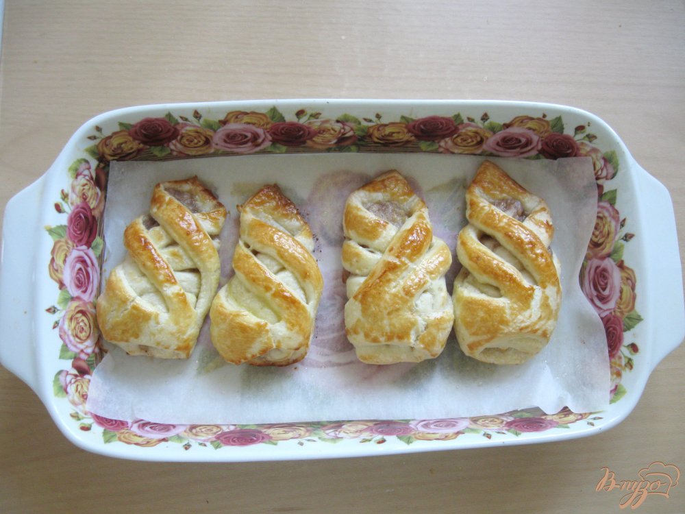 Печенье с яблоками и орехами из слоеного теста Печенье с яблоками и орехами из слоеного теста