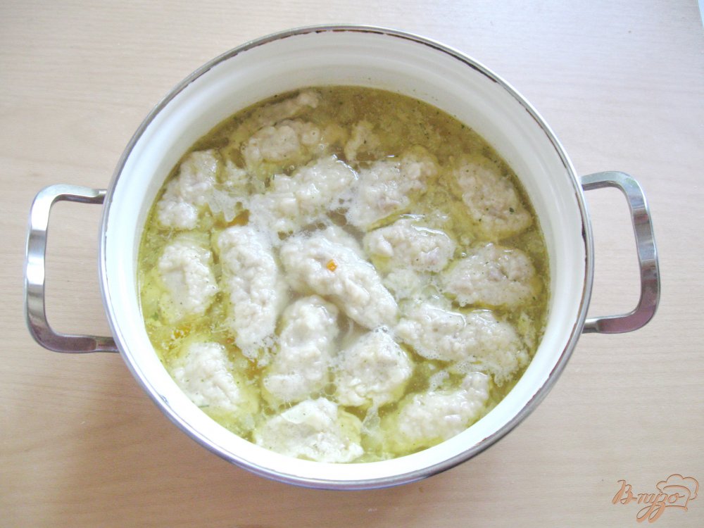Суп с галушками из отварной курицы Суп с галушками из отварной курицы