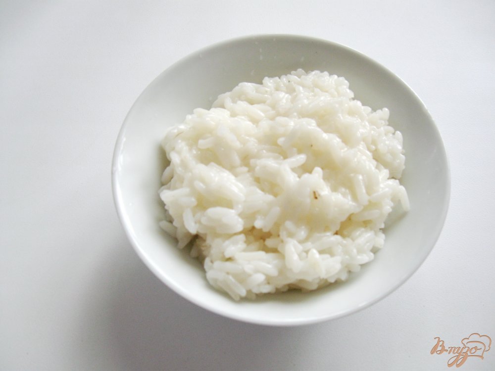 Салат с рисом и яйцами Салат с рисом и яйцами