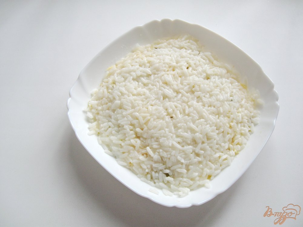 Салат с рисом и яйцами Салат с рисом и яйцами