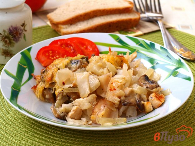 фото рецепта: Запечённая капуста с курицей и шампиньонами