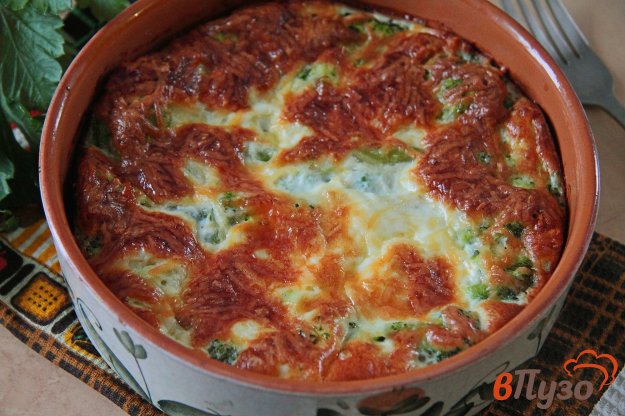 фото рецепта: Запеканка из брокколи с сыром и яйцами