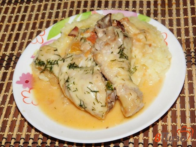 фото рецепта: Куриные ножки с беконом и овощами