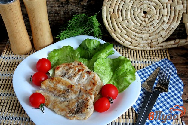 фото рецепта: Сочная куриная грудка за 5 минут
