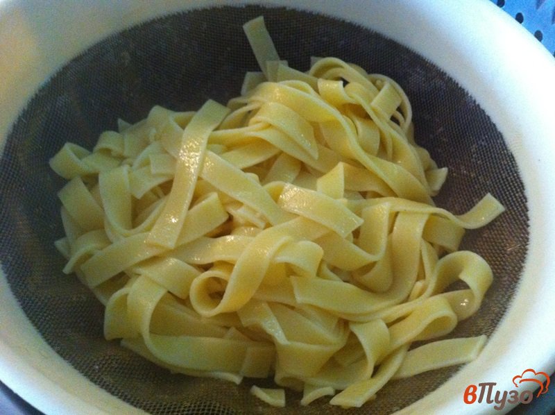 Фото приготовление рецепта: Лапша (Тальятелле) мясным соусом шаг №2