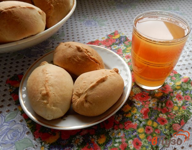 фото рецепта: Пирожки с начинкой из ревеня