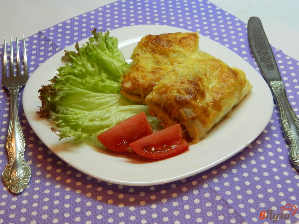 Фото приготовление рецепта: Блины с мясом запеченные под сырной корочкой шаг №11
