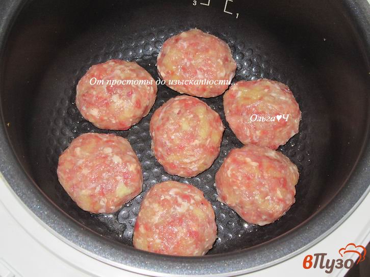 Фото приготовление рецепта: Мясные котлеты с отварным картофелем шаг №5