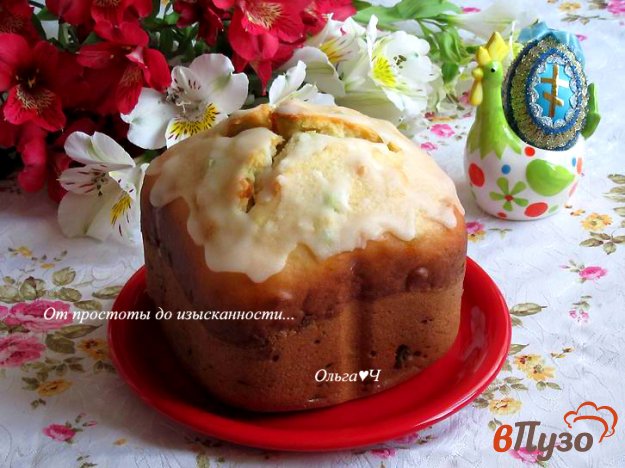 фото рецепта: Пасхальный кулич с кумкватом и ананасом