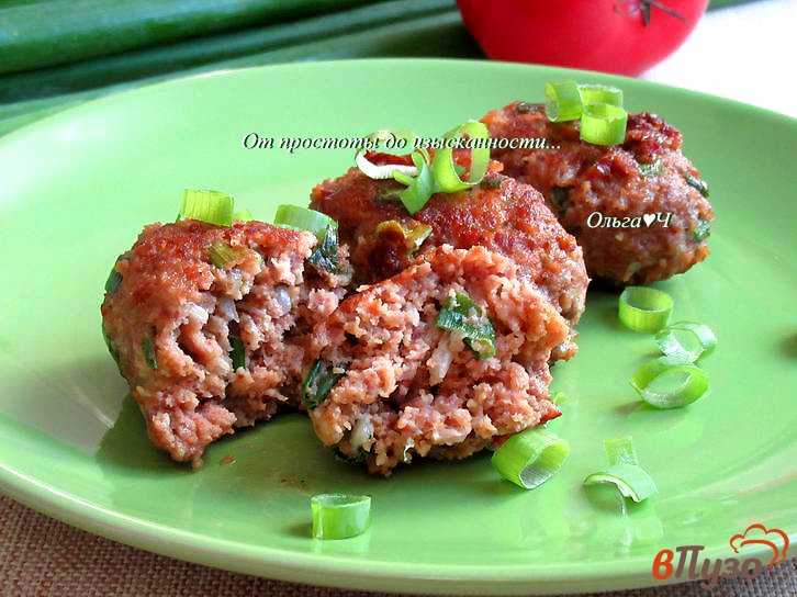 Фото приготовление рецепта: Мясные котлеты с зеленым луком шаг №5
