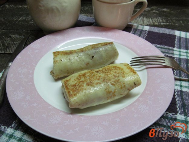 фото рецепта: Блины на молоке с мясом курицы и брокколи