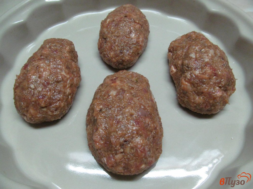 Фото приготовление рецепта: Мясные рулеты с грибами шаг №5