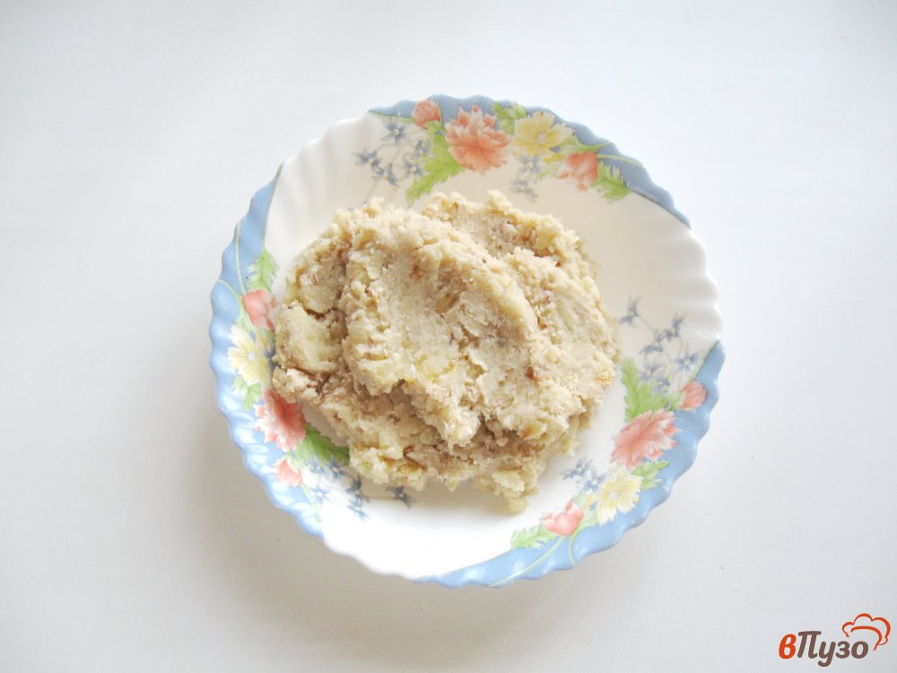 Фото приготовление рецепта: Вареники с картофелем и отварным мясом шаг №2