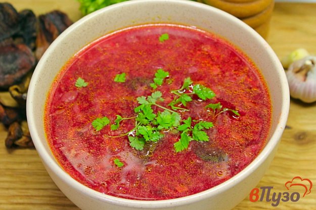 фото рецепта: Постный борщ с нутом и лесными грибами