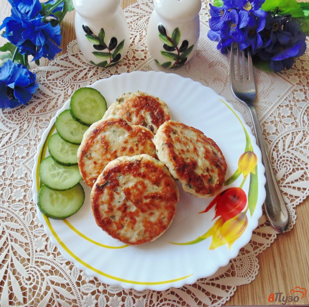 Фото приготовление рецепта: Куриные биточки