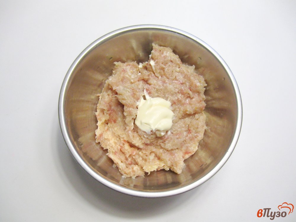Фото приготовление рецепта: Котлеты из курицы и свинины с кукурузой шаг №1