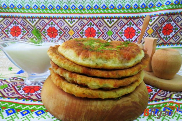 фото рецепта: Лепёшки с сыром на кефире