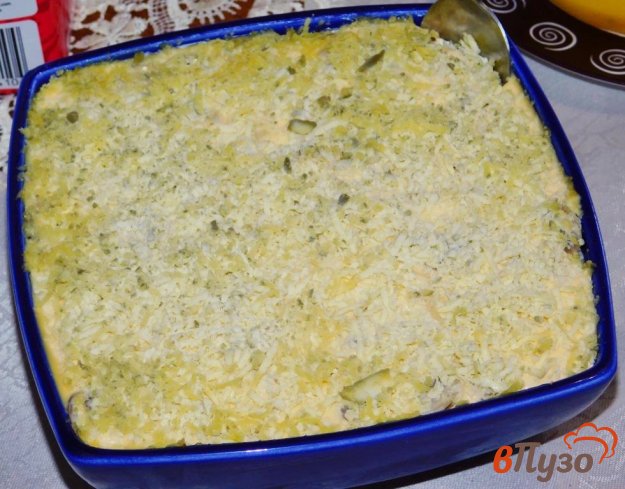 фото рецепта: Салат с курицей и маринованными огурцами