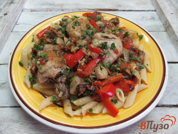 фото рецепта: Каччиатори из курицы с шампиньоном и перцем