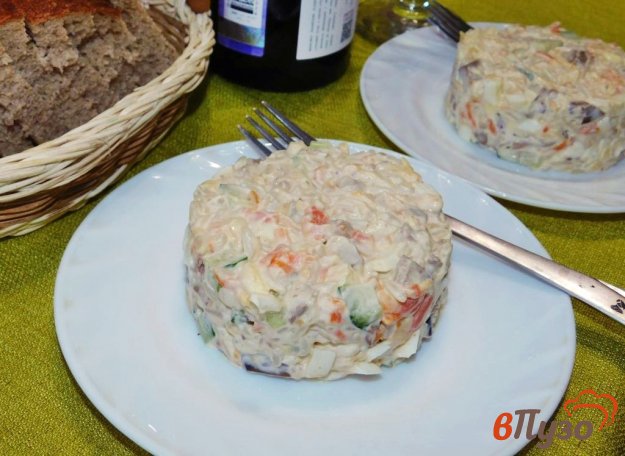 фото рецепта: Салат с куриной печенью