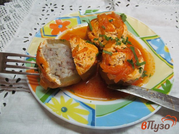 фото рецепта: Фаршированные огурцы мясным фаршем с рисом