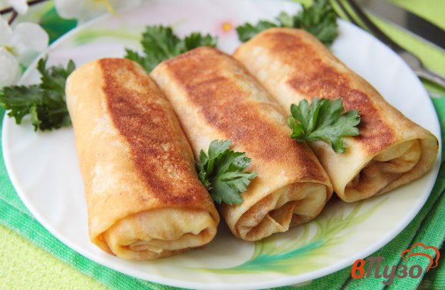 фото рецепта: Блинчики с яйцом и сыром