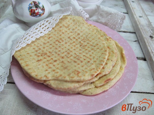 фото рецепта: Лепешки с ржаными отрубями и куркумой