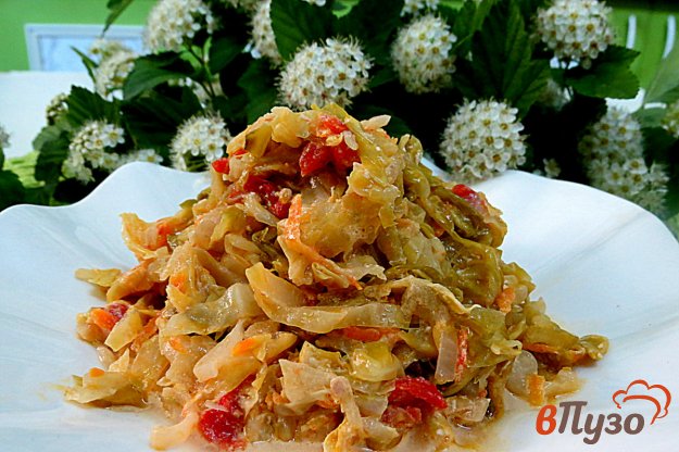 фото рецепта: Тушёная капуста с помидорами и сметаной