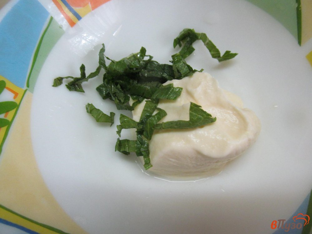 Фото приготовление рецепта: Мясо ягненка с горошком под мятным соусом шаг №3