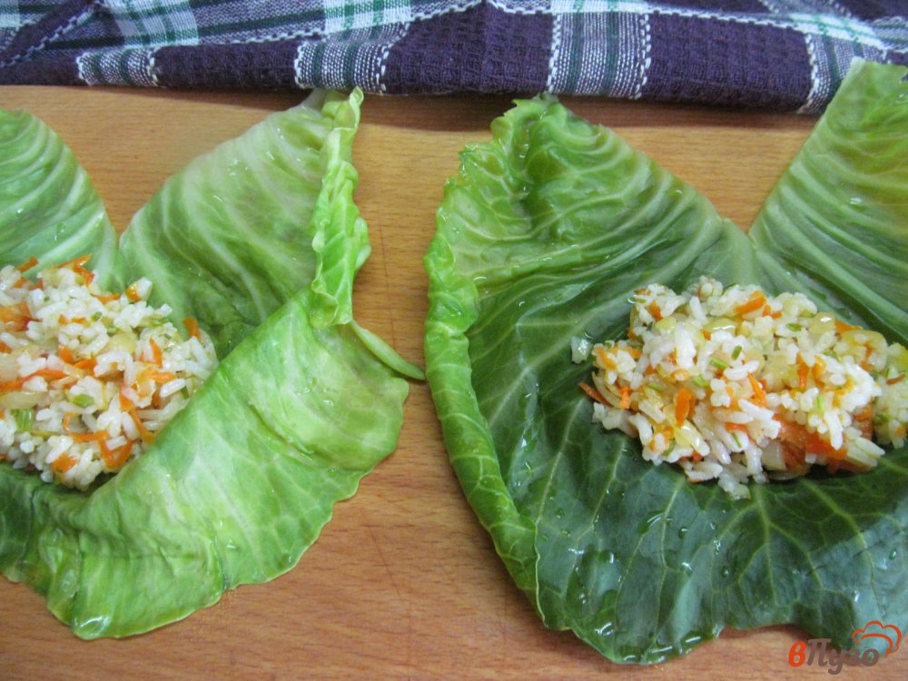 Фото приготовление рецепта: Голубцы с куриными ножками шаг №5