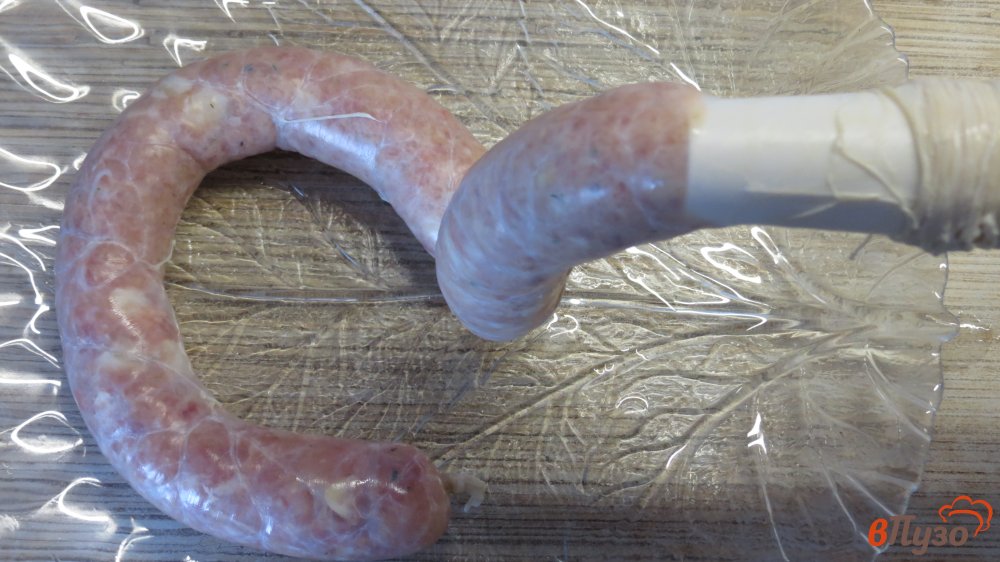 Фото приготовление рецепта: Колбаски из двух видов мяса шаг №4