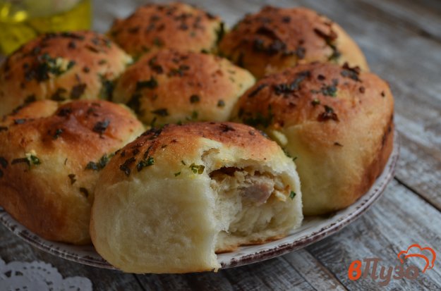 фото рецепта: Сырные булочки с мясной начинкой