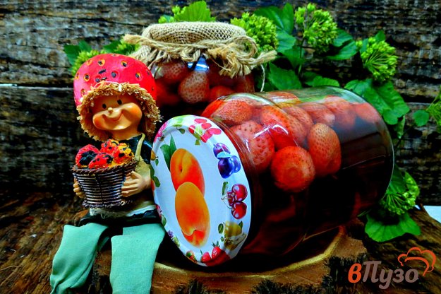 фото рецепта: Компот из клубники на зиму