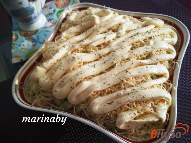 фото рецепта: Салат слоёный из куриного филе