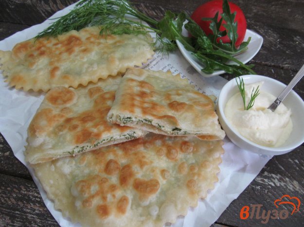 фото рецепта: Пирожки с творогом и укропом