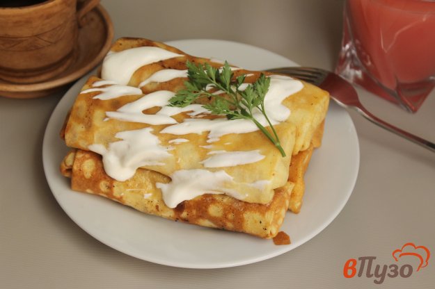 фото рецепта: Блины с мясом, сыром и зеленью