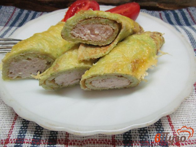 фото рецепта: Рулеты из кабачка с куриным фаршем