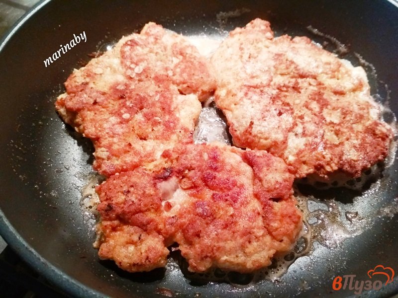 Фото приготовление рецепта: Отбивная из куриной мякоти бедра шаг №6